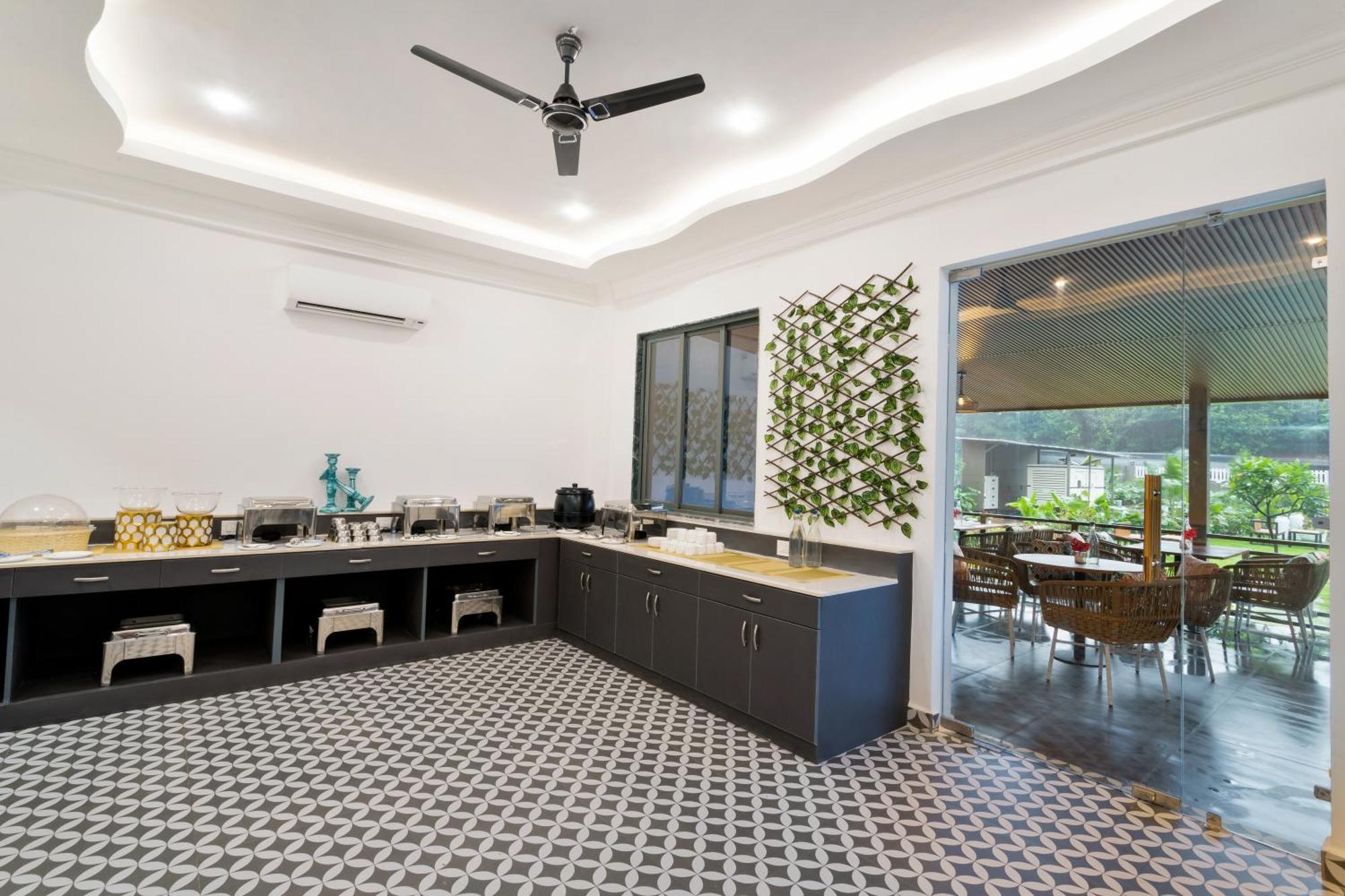 Stone Wood Hotel Amboli Amboli  Εξωτερικό φωτογραφία