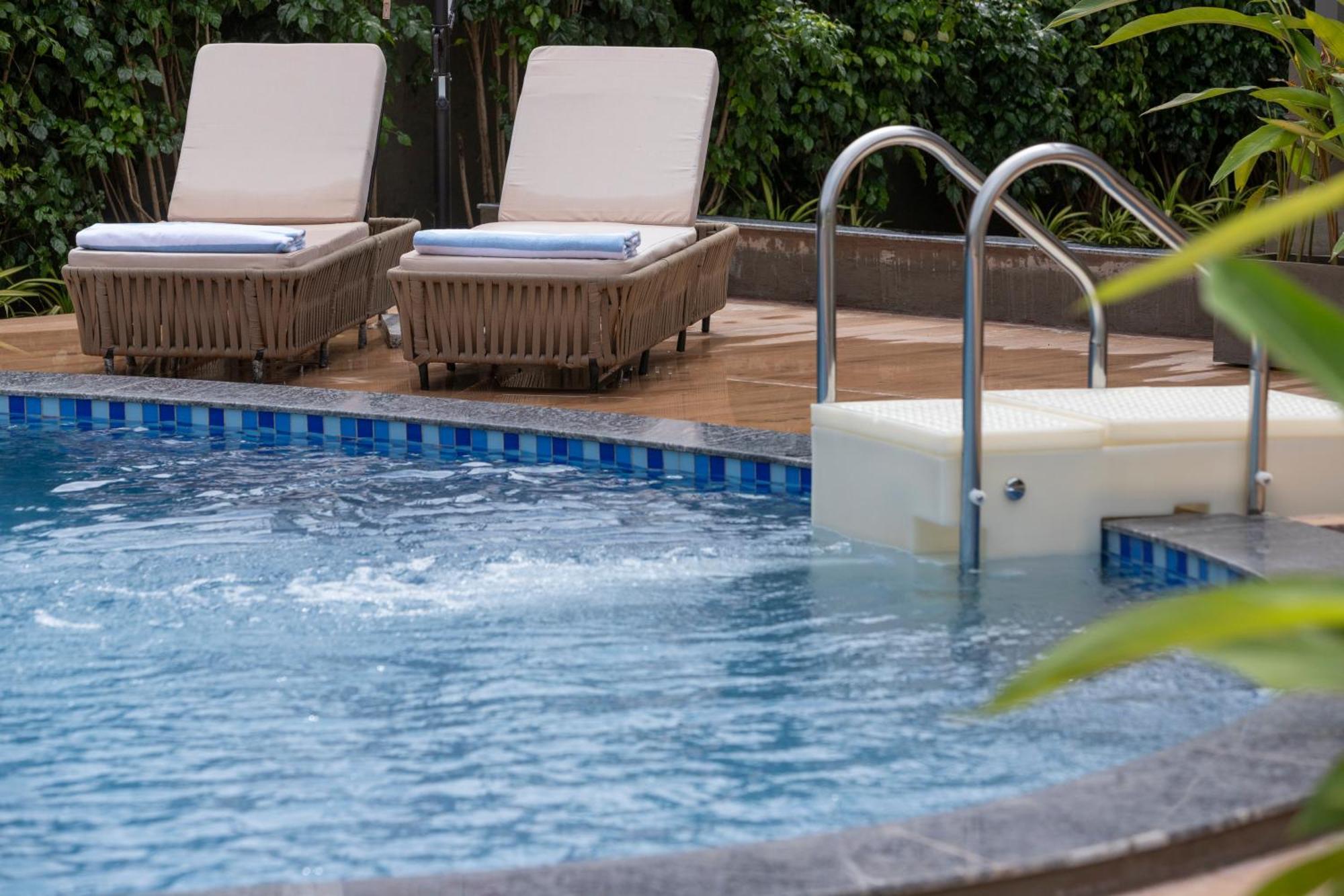 Stone Wood Hotel Amboli Amboli  Εξωτερικό φωτογραφία