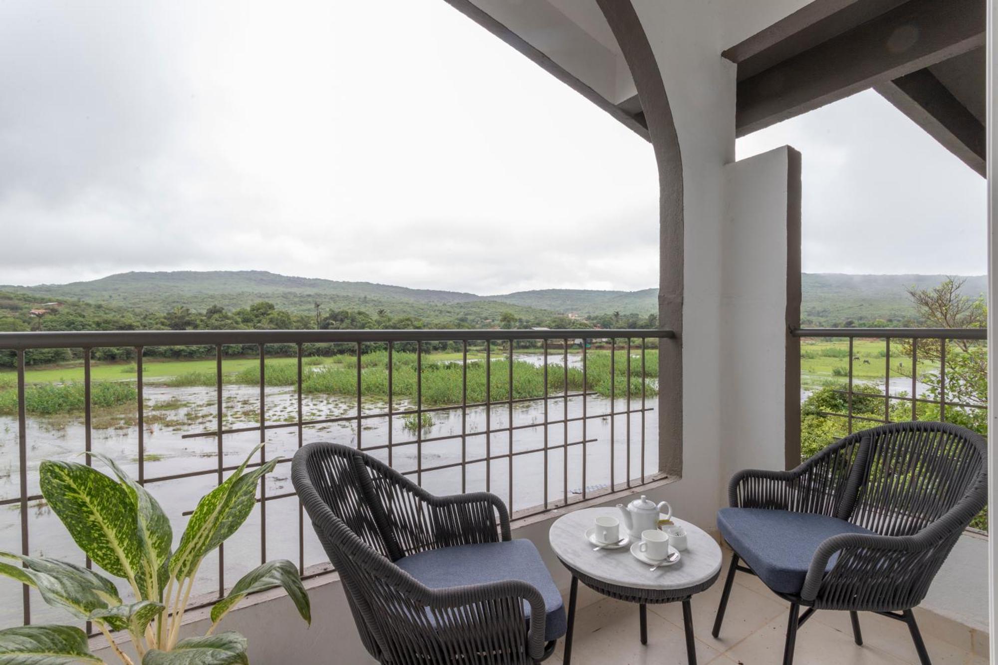 Stone Wood Hotel Amboli Amboli  Εξωτερικό φωτογραφία