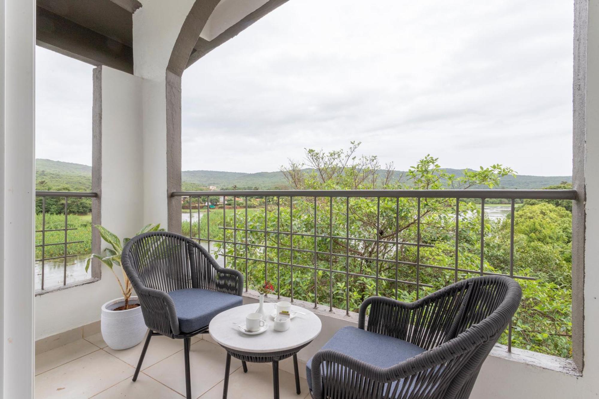 Stone Wood Hotel Amboli Amboli  Εξωτερικό φωτογραφία