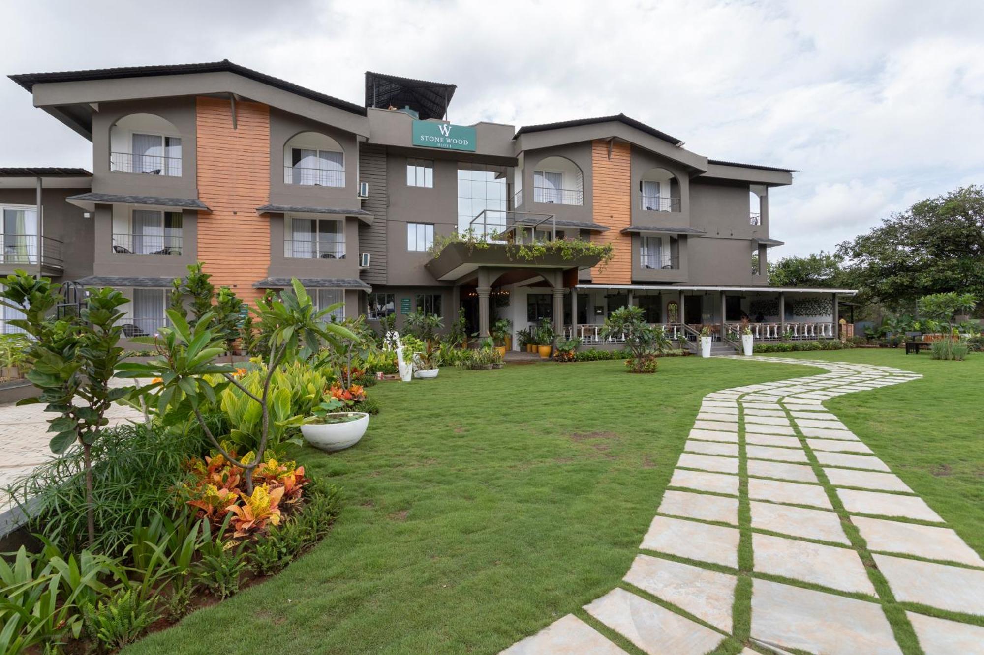 Stone Wood Hotel Amboli Amboli  Εξωτερικό φωτογραφία