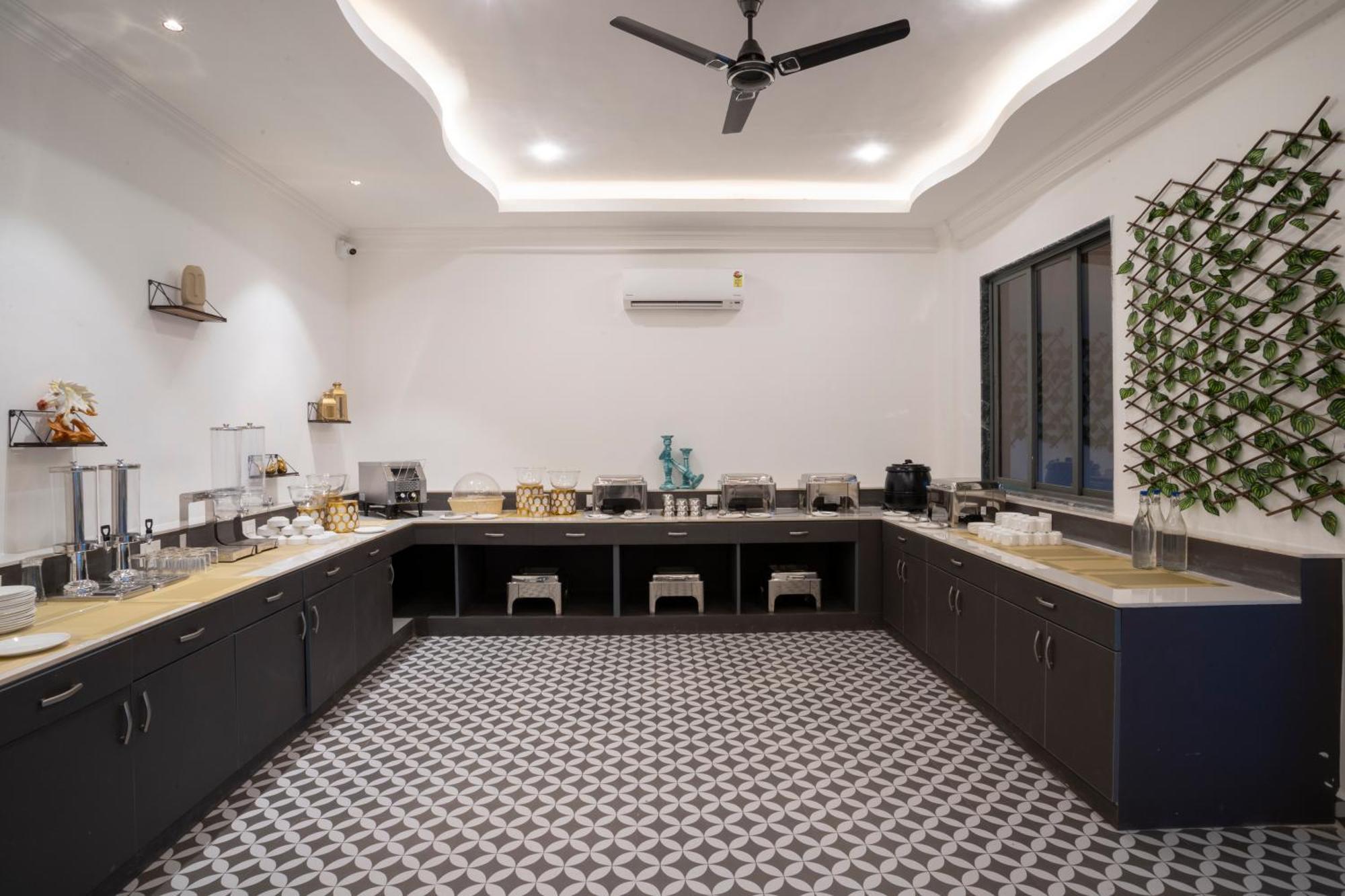 Stone Wood Hotel Amboli Amboli  Εξωτερικό φωτογραφία